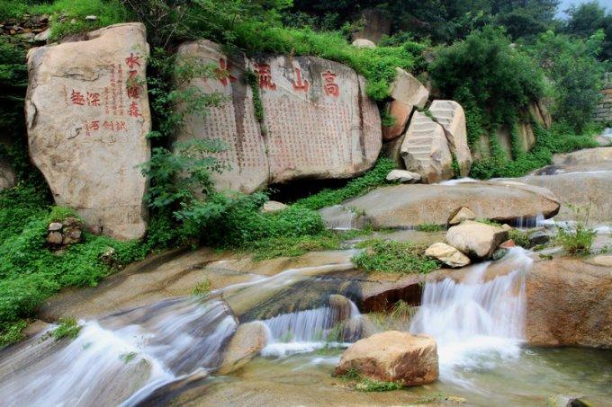 攀登高峰